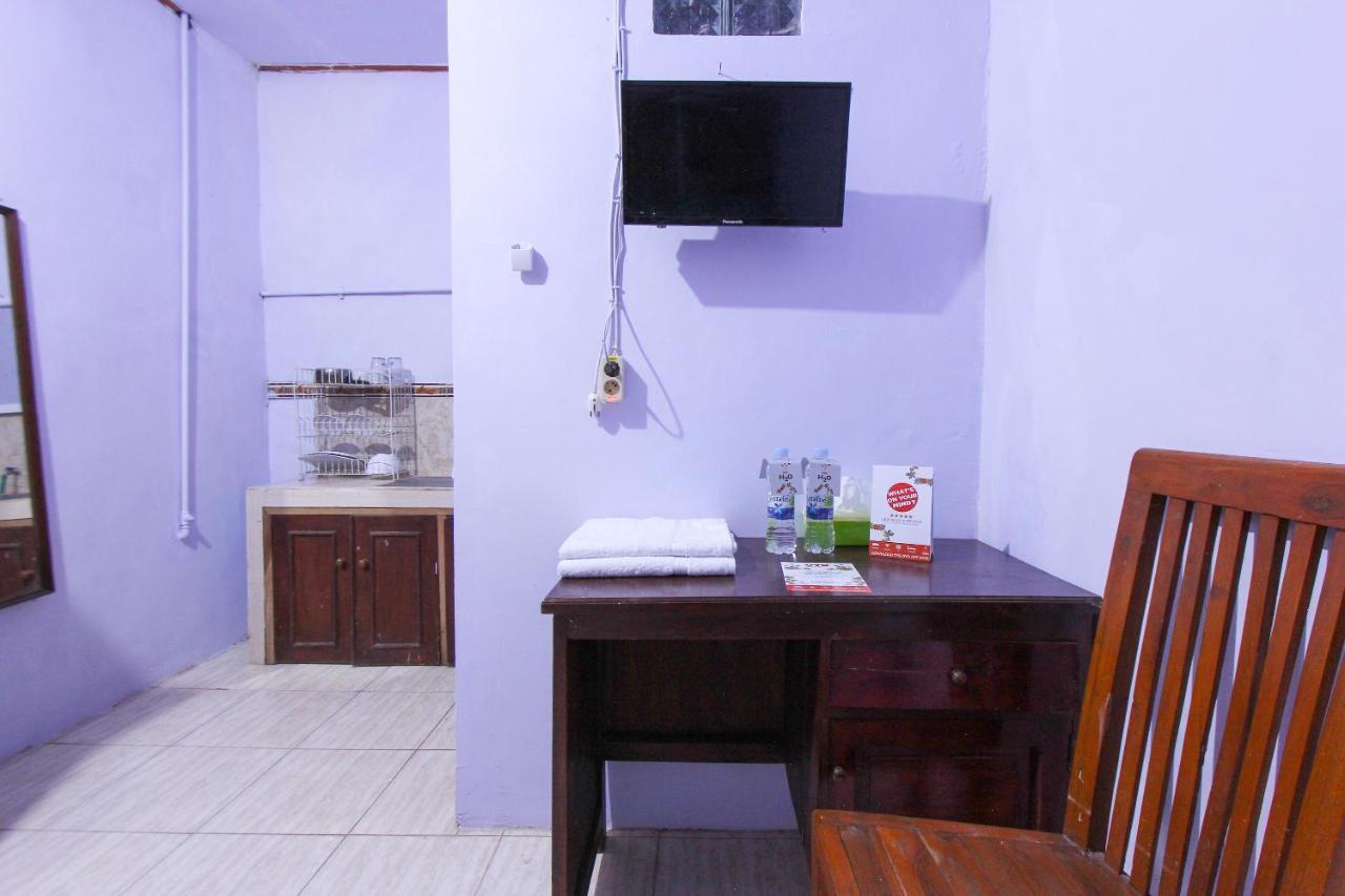 Oyo 1721 A. Yani 95 Residence Banyuwangi  Exterior photo